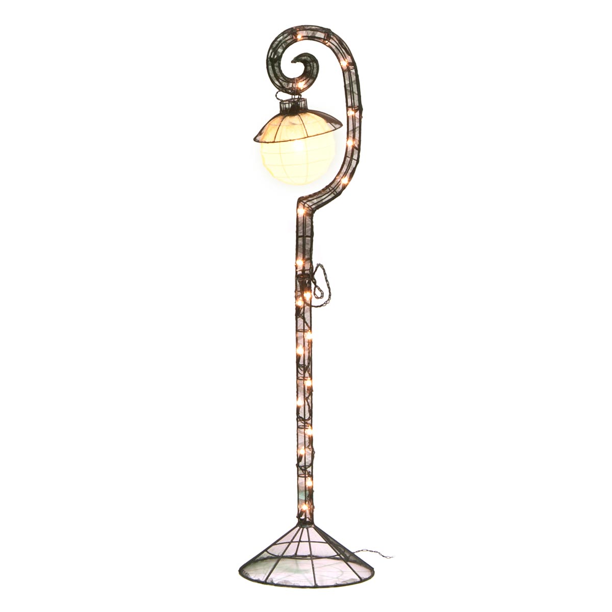 Small lamp post outlet