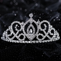 Cameo Perfect Tiara - 2 3/4 in.